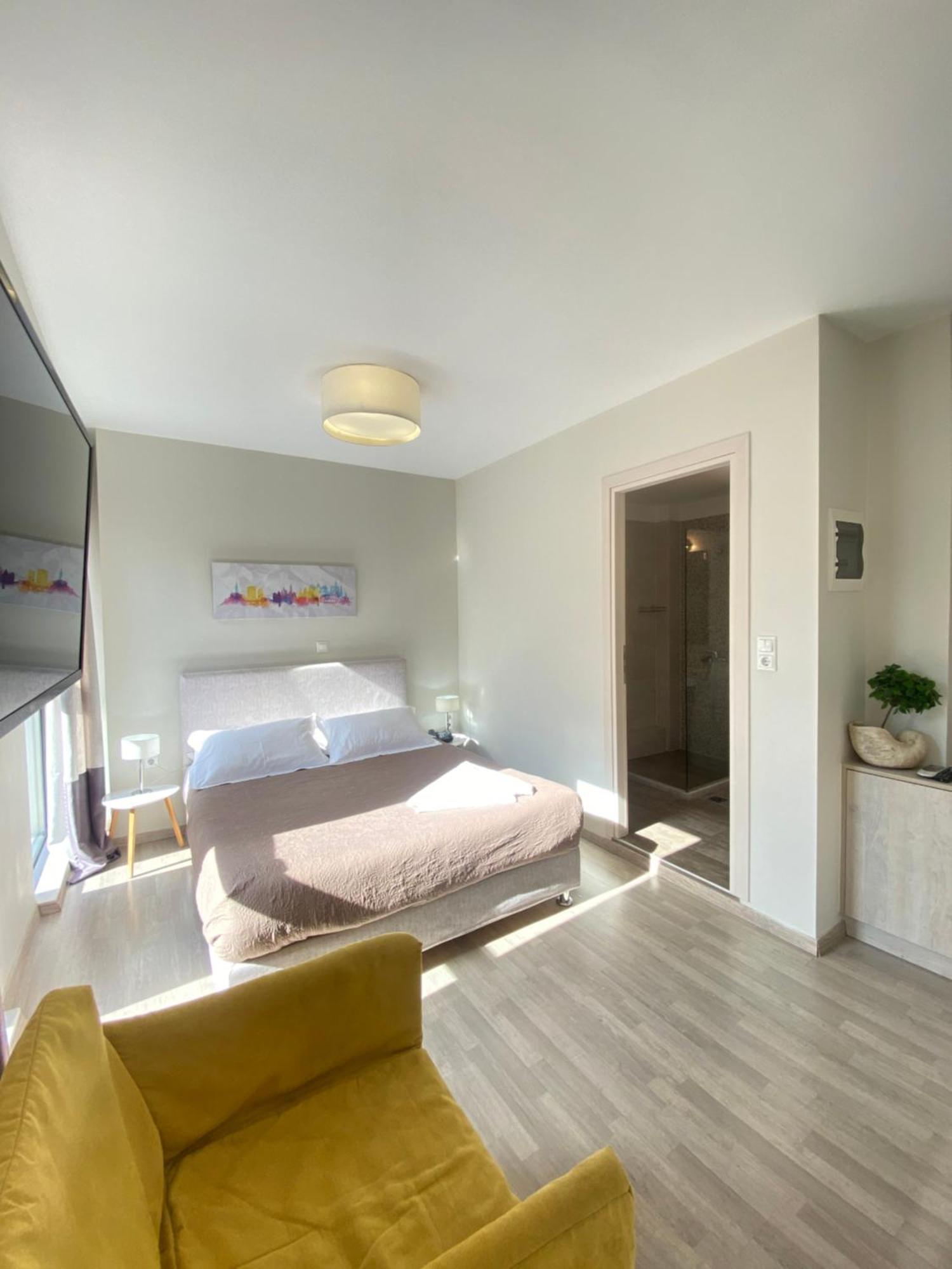 Tins Hotel City - Афины Экстерьер фото