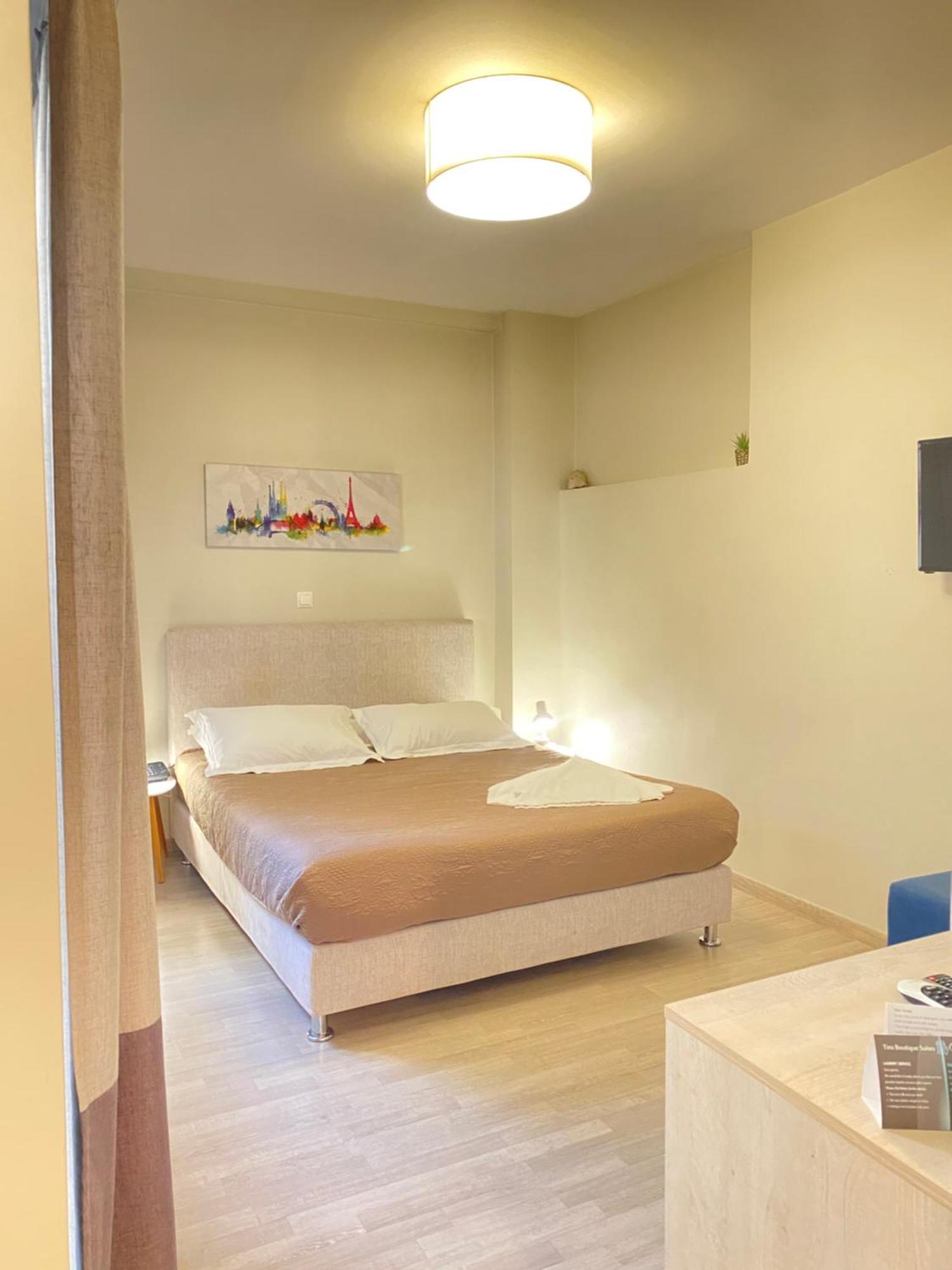 Tins Hotel City - Афины Экстерьер фото